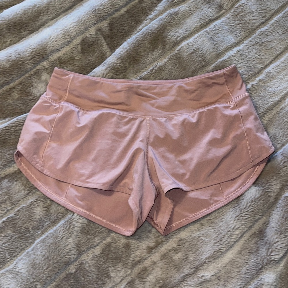 Lululemon Speed Up High-Rise Lined Short 2.5" size 6 in mauve